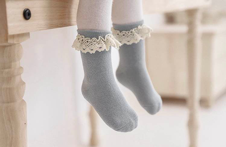 Baby Socken mit Spitze